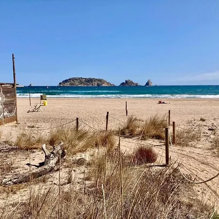In Spain Near Sandy Apartment *